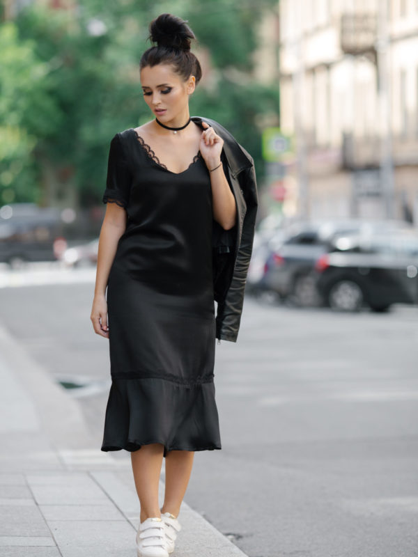 Платье комбинация черное с рукавом и баской по низу